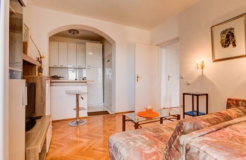 Sveti Stefan Apartment | Sun Rose One Bedroom Apartment With Sea View