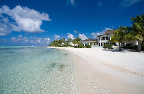 Rum Point Villa | Sun Salutations