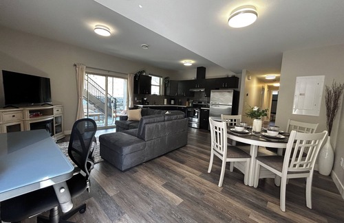 Vernon House | Sun & Slopes Okanagan Getaway