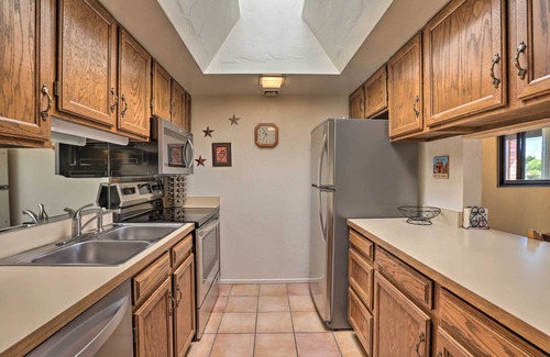Desert Casitas House | Sun-Soaked AZ Townhome w/Private Patio & Mtn View