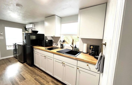 Higbees Daytona House | Sun & Speedway Villa - Centrally located to everything.