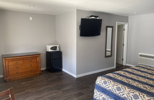 Pleasant Hill Hotel | Sun Valley Inn
