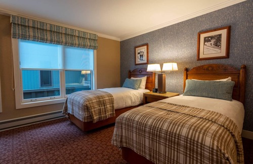 Elkhorn Hotel | Sun Valley Resort, Two Bedroom Lodge Apartment
