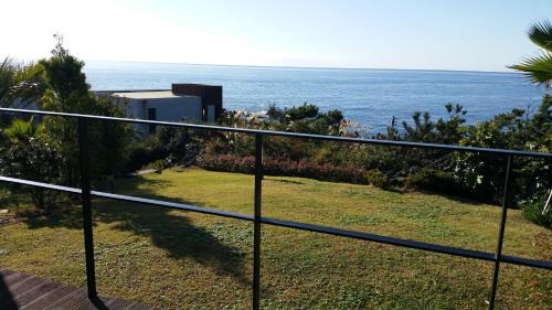 Jungmun House | Sun Village