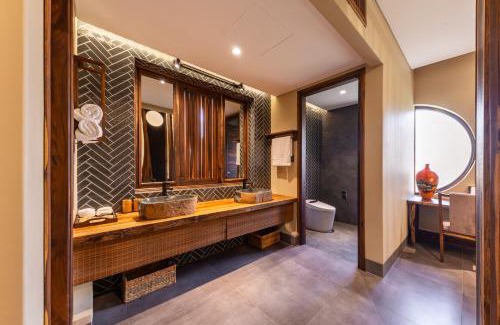 Dong Hoa Resort | Sun Village