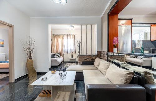 Lambi Apartment | Sun & Waves Beachfront Suite