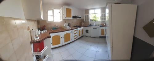 Port-Louis House | Sunbeachparadise