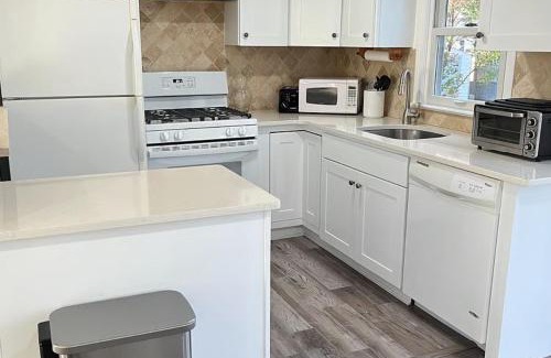 South Yarmouth House | Sunbeam Haven