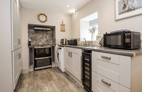Tunstall Cottage | Sunbird Cottage