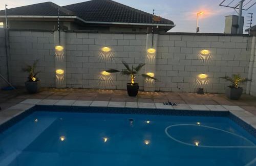 Trawal House | Sunbird Poolhouse