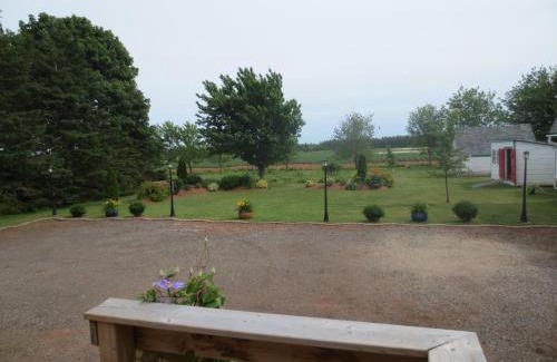 St-Nicholas Bed & Breakfast | Sunbury Cove Winery