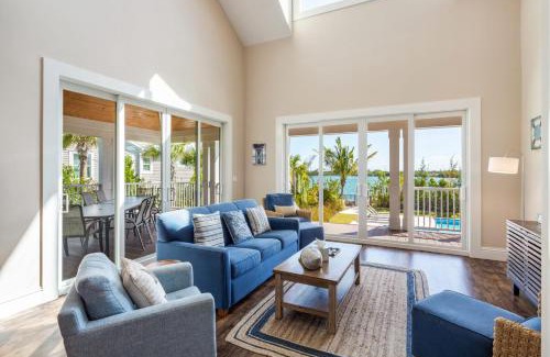 Key West House | Suncoast House -Pool & Boat Dock
