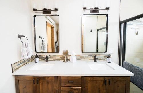 Estes Park House | Sundance-2 miles to Rocky Mountain National Park