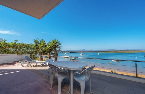 Praia de Faro House | Sundance beach house/Casa da Ilha