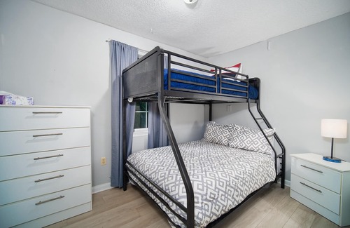 Green Cove Springs House | ~Sundapple Sleeps 8 Healing Spring & Kayak Park~