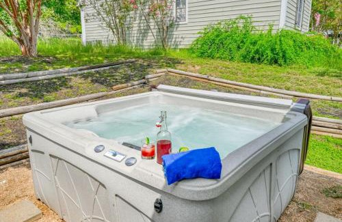 Fredericksburg House | Sunday Circle - Hot Tub & Hill Country Wine Trail