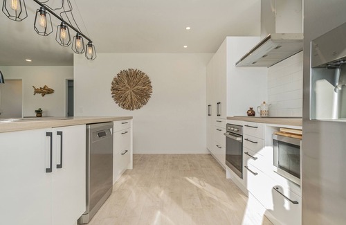 Cooks Beach House | Sundaze Escape - Cooks Beach Holiday Home