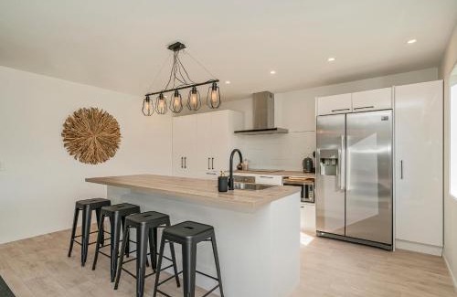 Cooks Beach House | Sundaze Escape - Cooks Beach Holiday Home