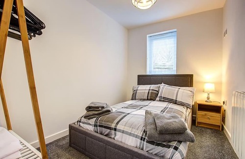Roker Apartment | Sunderland Short Stays 2 bedroom apartment Free Parking Fulwell SR6