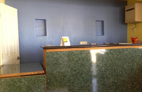 Downtown Hotel | Sundial Lodge