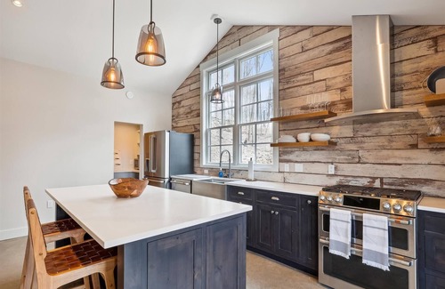 Stowe Area Apartment | Sundown at the Pony Shed: new 1 br, fireplace, deck!
