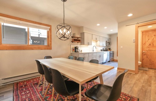 Four O'Clock Condo | Sundowner II Treeline Condo: Ski-In, Walk To Town/Lift