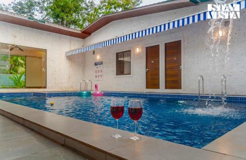Nagaon Villa | Sundream Palms by VEO - Part of StayVista with Pool, Lawn, BBQ