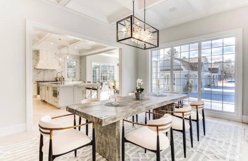 East Hampton House | Sundrenched Hamptons Estate with Resort Amenities