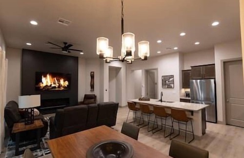 Mesquite House | SunFire Retreat BL 991894 J and Amy