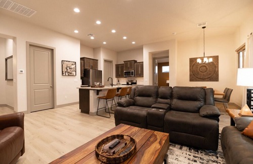 Mesquite House | SunFire Retreat BL 991894 J and Amy