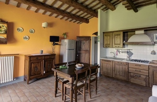 Stacciola Apartment | SUNFLOWER 4 km from the sea with swimming pool for 2+2 people