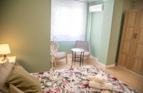 Tarragona Apartment | Sunflower Apartment Céntrico