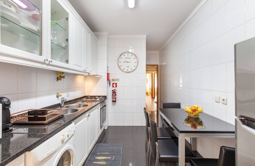 Braga Apartment | Sunflower Apartment, comfort and excellent decoration and great location