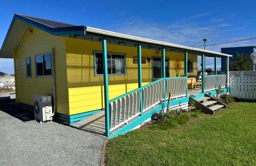 Kapiti Island House | Sunflower Cottage