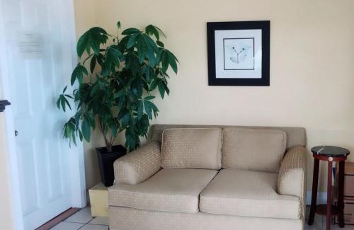 Galloway Hotel | Sunflower Inn