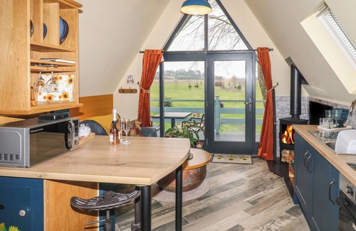 Doncaster Cottage | Sunflower Lodge