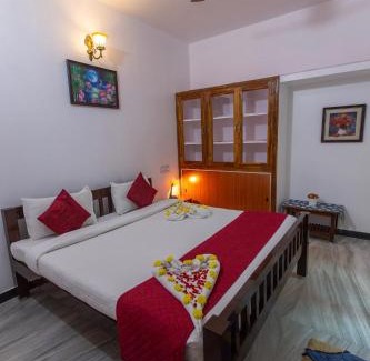 Kalapettai Bed & Breakfast | Sunflower Villa