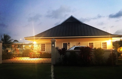 Canaan Villa | Sunflower Villa - Samaan Grove Estates, Canaan, Secure/Gated Luxury