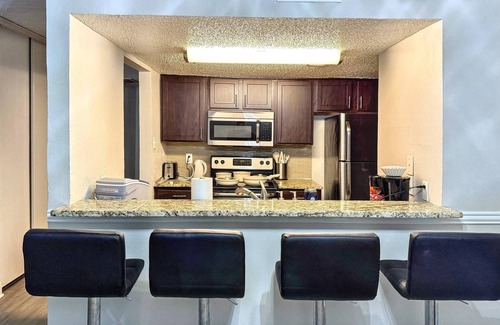 Addison Apartment | Sung stay near Addison Circle