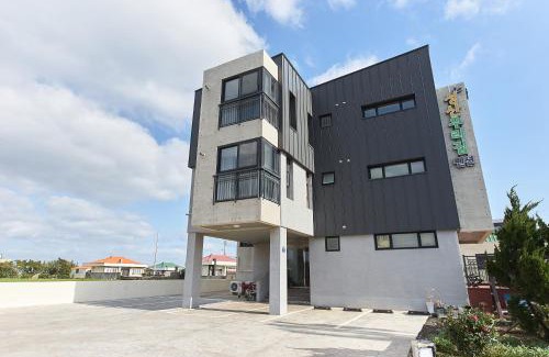 Seongsan House | Sungsan Woori House Pension