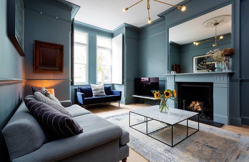 East Putney House | Sunlight Sonata, by Veeve