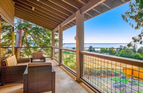 Clinton House | Sunlight Vista