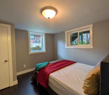 North Beach/Blue Ridge House | Sunlit Ballard Home Close to Golden Garden