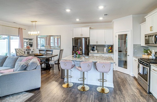 Lake Wylie House | Sunlit Lake Wylie Townhouse: 10 Mi to Carowinds!