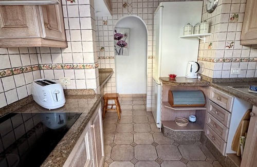 San Miguel de Abona Villa | Sunningdale Village. Lovely 3 bedroom detached villa on beautiful complex