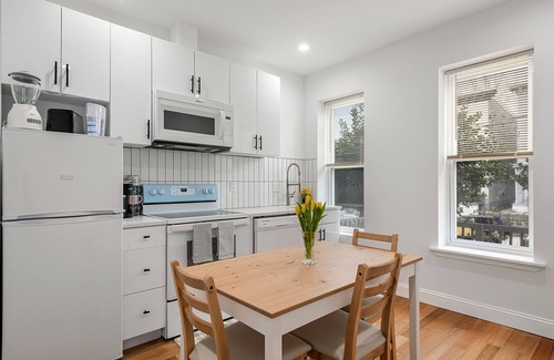 Powelton Village Apartment | SUNNY 1B1B WALK 2 UPENN, DREXEL, CHOP, HUP, MUSEUM