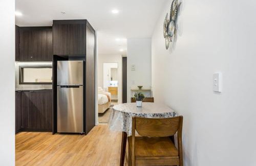 Newton Apartment | Sunny 1BR Retreat in Heart of CBD by Zodiak Stays