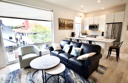 Wayland Apartment | Sunny 2-Bedroom Cityscape located in Highly Regarded East Side Square