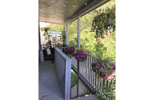 South Boston Condo | Sunny 2 bedroom in Southie