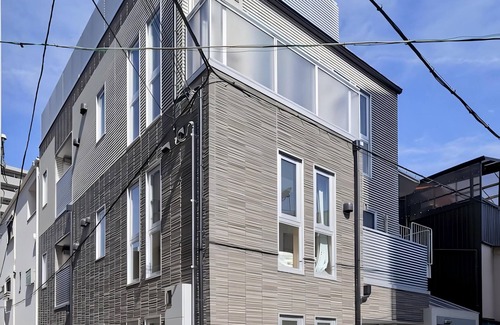 Nishi Apartment | Sunny 3 - guest American - style Osaka apt.Private bath, kitchen. Unit 301.
